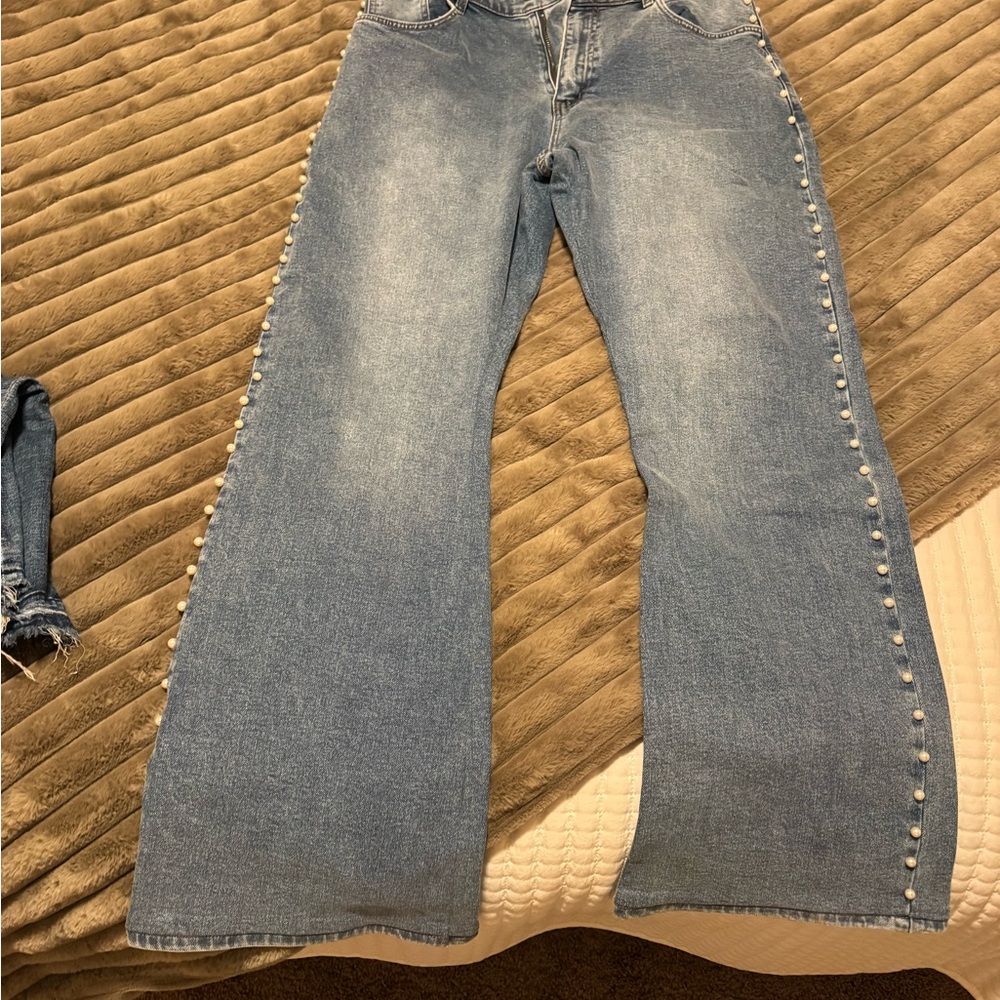 Women's Blue Jeans with Pearl Detailing